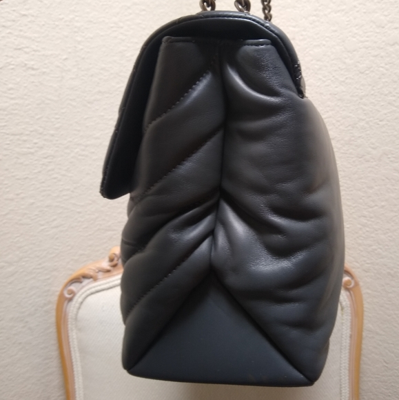 Kurt Geiger London XXL Kensington Quilted Leather Shoulder Bag in Grey - Picture 7 of 12